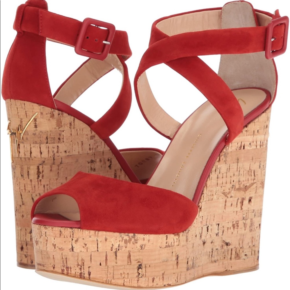 Giuseppe Zanotti: Wedge Sandal Sz: 35